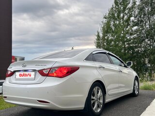 2010 Hyundai Sonata VI (YF), белый, 1100000 рублей, вид 5