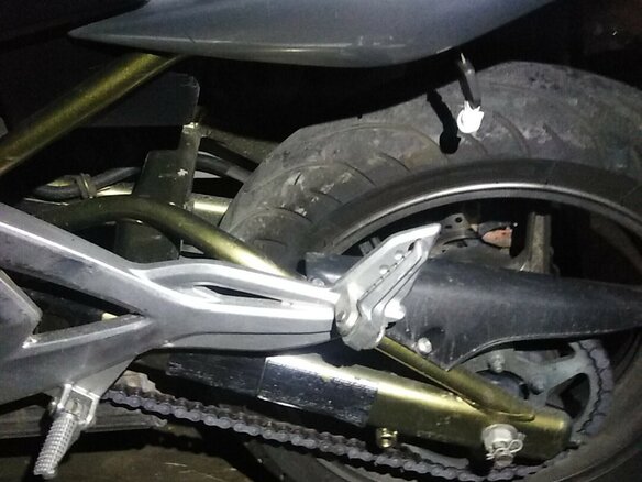 2007 Kawasaki ER-6F (Ninja 650R), серебристый, 380000 рублей - вид 4