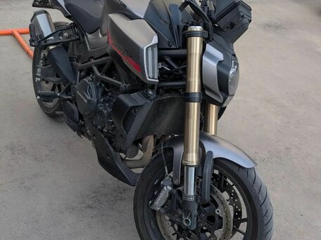 2025 QJMotor SRK 900, серый, 750000 рублей, вид 1