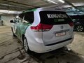 2010 Toyota Sienna III, белый - вид 2