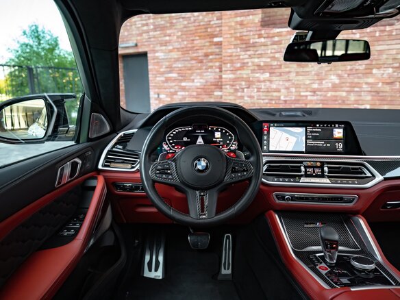 2021 BMW X6 M III (F96), белый, 13000000 рублей - вид 24