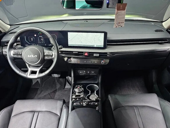 2024 Kia K5 III Рестайлинг, белый, 3110000 рублей - вид 6