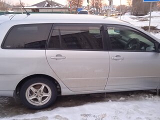 2003 Toyota Corolla Fielder IX (E120, E130), серебристый, 640000 рублей, вид 2