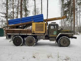 1992 Урал 4320, зелёный, 750000 рублей, вид 1