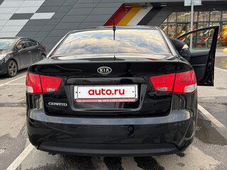 2012 Kia Cerato 6-speed II, чёрный, 850000 рублей, вид 4