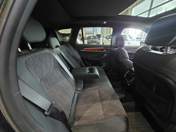 2026 Geely Monjaro I Рестайлинг, чёрный, 4954990 рублей - вид 7