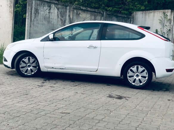 2010 Ford Focus II Рестайлинг, белый, 450000 рублей - вид 8