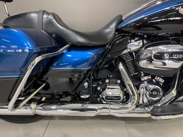 2018 Harley-Davidson Street Glide, синий, 1800000 рублей - вид 8