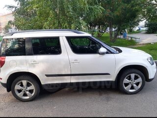 2014 Skoda Yeti I Рестайлинг, белый, 1500000 рублей, вид 2