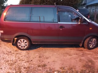 1995 Nissan Largo III (W30), красный, 350000 рублей, вид 5