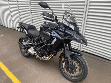 2026 Benelli TRK 502, чёрный, 548100 рублей, вид 1
