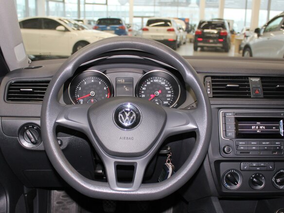 2015 Volkswagen Jetta VI Рестайлинг, серебристый - вид 9