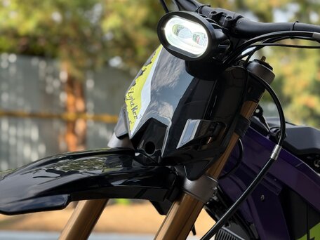 2025 Sur-ron Light Bee, фиолетовый, 305000 рублей, вид 5