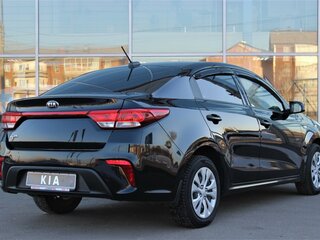 2019 Kia Rio IV, чёрный, 1150000 рублей, вид 5