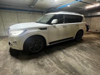 2021 Infiniti QX80 I Рестайлинг 2, белый, 5000000 рублей, вид 4