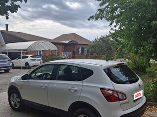 2012 Nissan Qashqai I Рестайлинг, белый, 1055000 рублей, вид 3