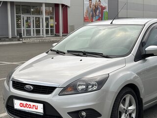 2009 Ford Focus II Рестайлинг, серебристый, 825000 рублей, вид 1