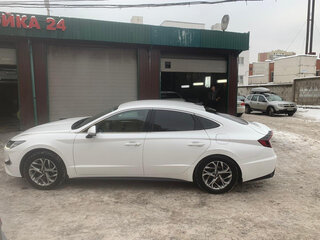 2020 Hyundai Sonata VIII (DN8), белый, 1900000 рублей, вид 3