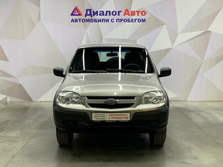 2016 Chevrolet Niva I Рестайлинг, серый, 590000 рублей, вид 2