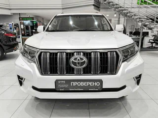 2018 Toyota Land Cruiser Prado 150 Series Рестайлинг 2, белый, 5199000 рублей, вид 2