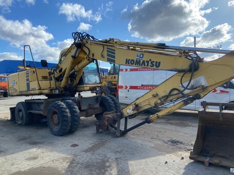 2002 Komatsu PW170, жёлтый, 1850000 рублей, вид 1