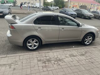 2013 Mitsubishi Lancer X Рестайлинг, серебристый, 1050000 рублей, вид 4