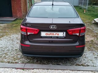 2015 Kia Rio III Рестайлинг, коричневый, 1350000 рублей, вид 3