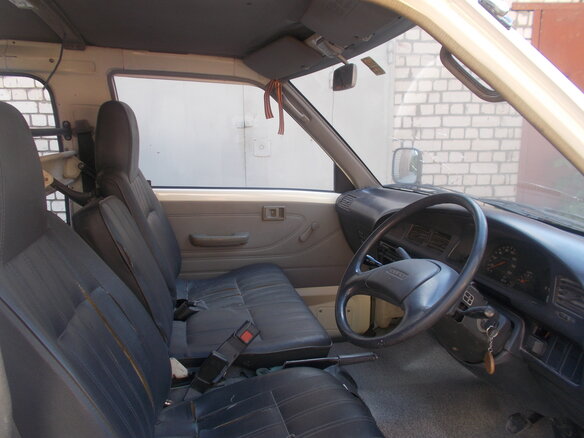 1991 Toyota TownAce, белый - вид 3