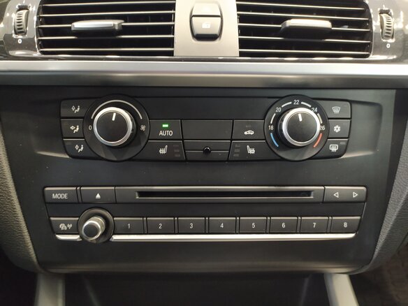 2012 BMW X3 20d xDrive II (F25), белый - вид 16