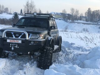 2000 Nissan Patrol V (Y61), зелёный, 3450000 рублей, вид 4