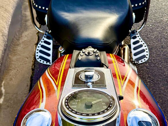 2004 Harley-Davidson Heritage, красный, 2000000 рублей - вид 13