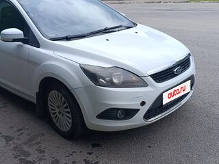2010 Ford Focus II Рестайлинг, белый, 440000 рублей, вид 2