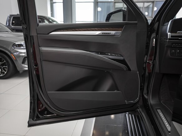 2025 Cadillac Escalade ESV V Рестайлинг, чёрный - вид 9