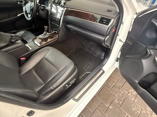 2017 Toyota Camry VII (XV50) Рестайлинг 2, белый, 2100000 рублей, вид 5