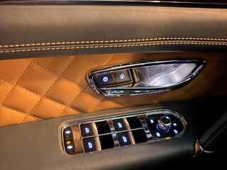 2016 Bentley Bentayga I, зелёный, 9700000 рублей, вид 2