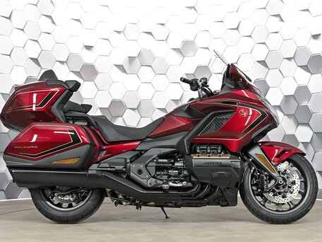 2025 Honda GL 1800 Gold Wing, красный, 3559000 рублей, вид 3