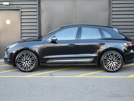 2026 Porsche Macan I Рестайлинг 2, чёрный, 14490000 рублей, вид 2