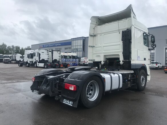 2018 DAF XF 105, серебристый - вид 8