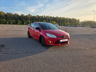 2012 Ford Focus III, красный, 680000 рублей, вид 1