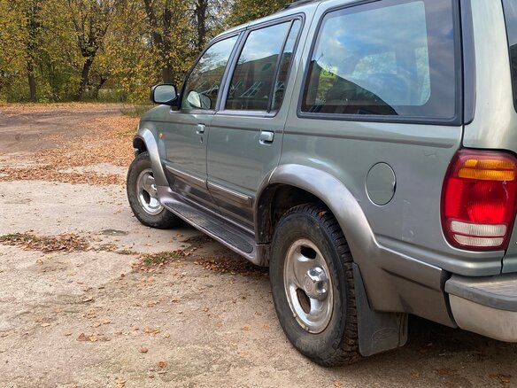 1997 Ford Explorer II, зелёный, 590000 рублей - вид 1