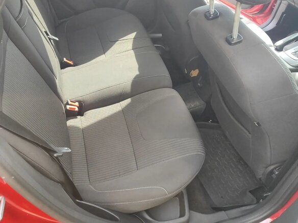 2013 Ford Focus III, красный, 650000 рублей - вид 9