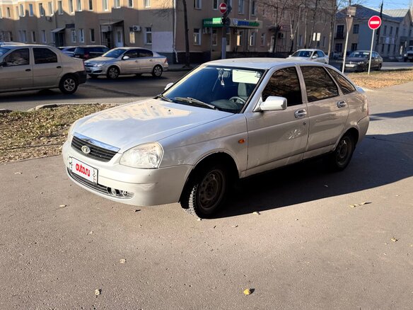 2010 Lada (ВАЗ) Priora I, серебристый, 120000 рублей