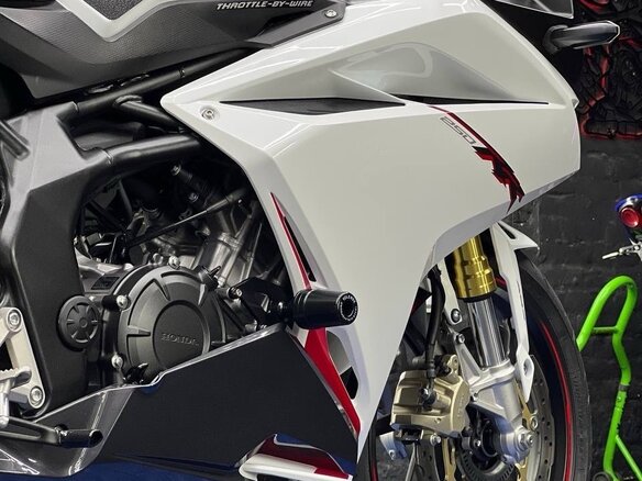 2018 Honda CBR 250R, белый - вид 4