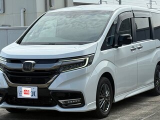 2022 Honda Stepwgn Spada V Рестайлинг, белый, 2040000 рублей, вид 1