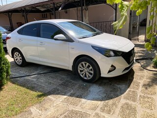 2021 Hyundai Solaris II Рестайлинг, белый, 1870000 рублей, вид 4