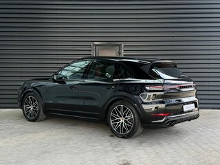 2026 Porsche Cayenne III Рестайлинг, чёрный, 21000000 рублей, вид 3