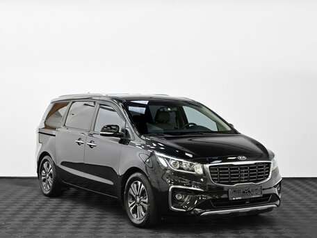 2018 Kia Carnival III, чёрный, 2085000 рублей, вид 1