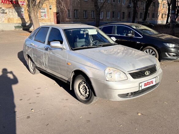 2010 Lada (ВАЗ) Priora I, серебристый, 120000 рублей - вид 4