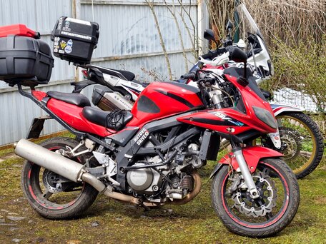 2005 Suzuki SV 1000, красный, 420000 рублей, вид 1