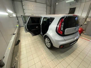 2019 Kia Soul II Рестайлинг, серебристый, 1450000 рублей, вид 3